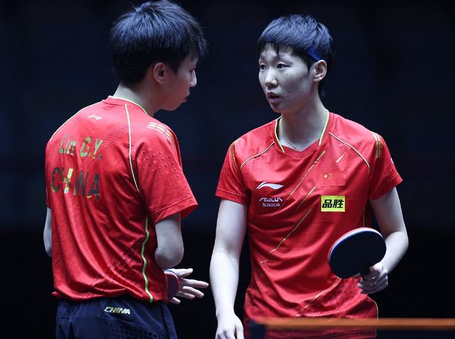 让女子高尔 让女子高尔