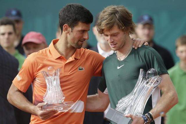 让防守者在 让防守者在