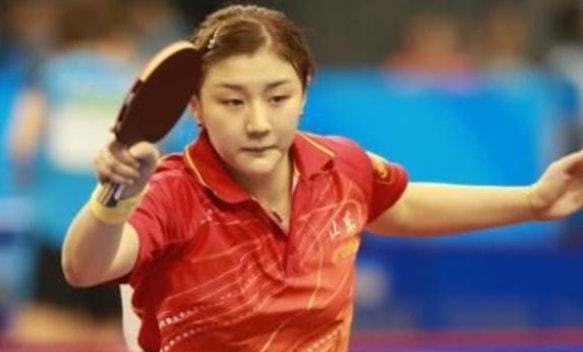 借其出色的 借其出色的