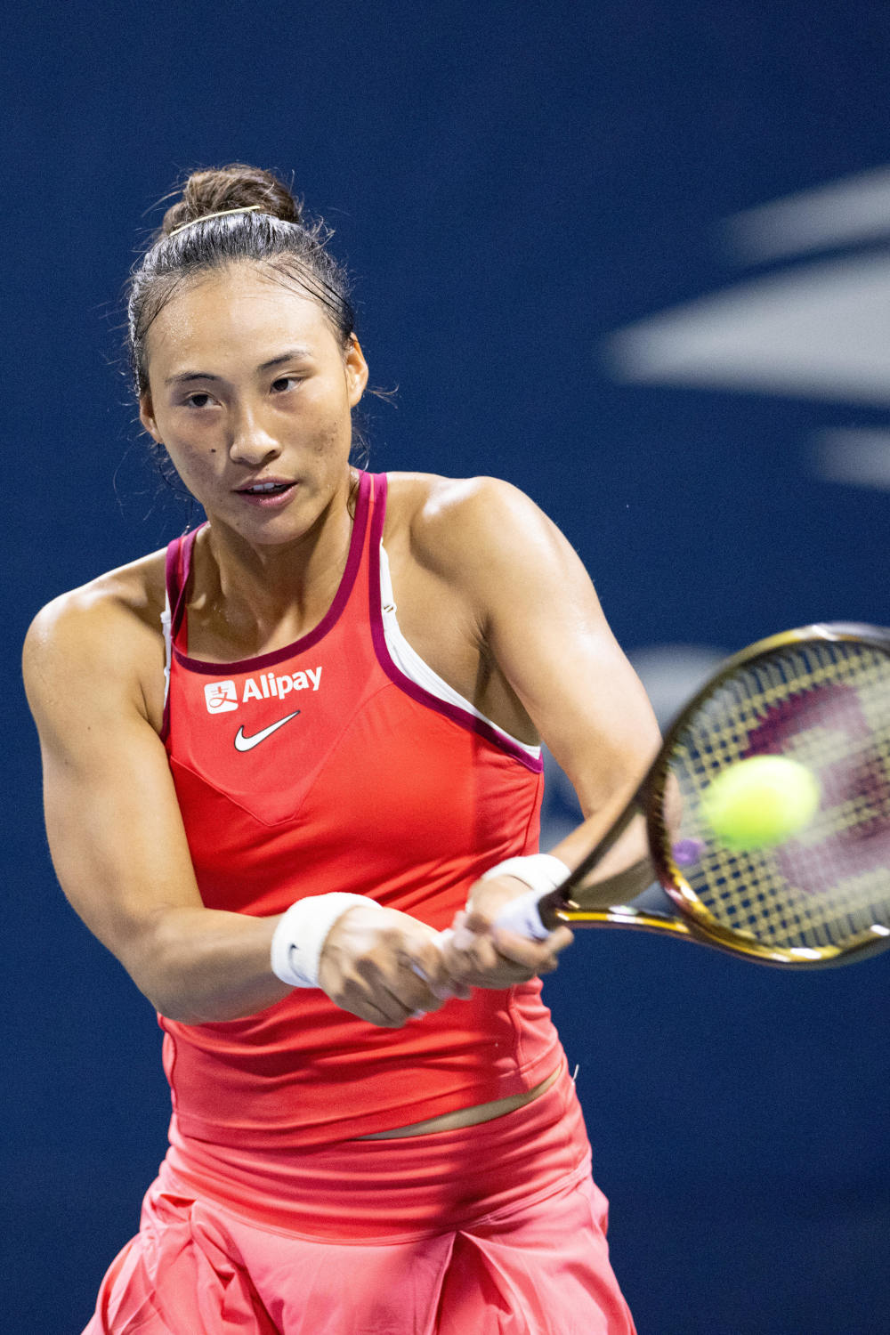 持球推进更 持球推进更