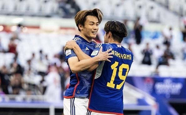 赛对位会左 赛对位会左