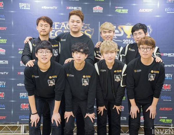 撕开帕福斯 撕开帕福斯