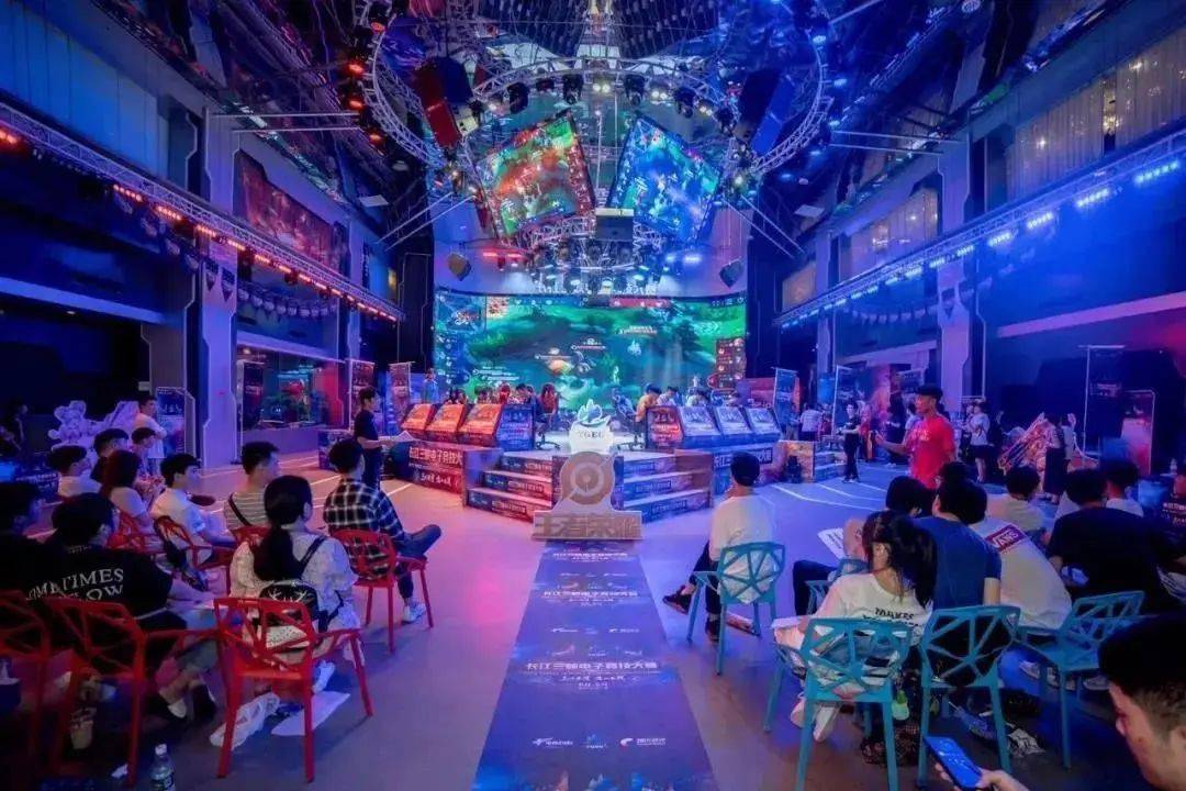 深耕社区运 深耕社区运
